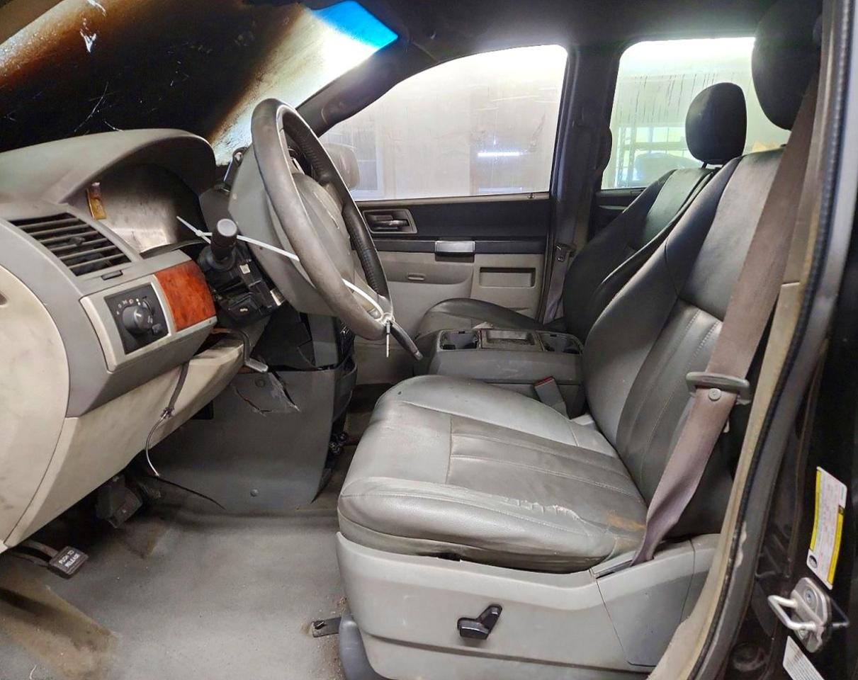 2008 CHRYSLER TOWN & COUNTRY TOURING photo 13