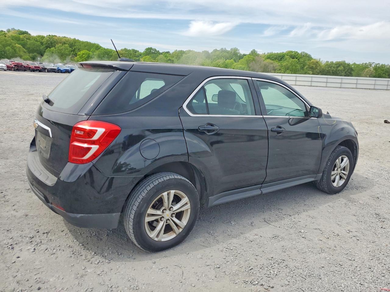2017 CHEVROLET EQUINOX LS photo 5