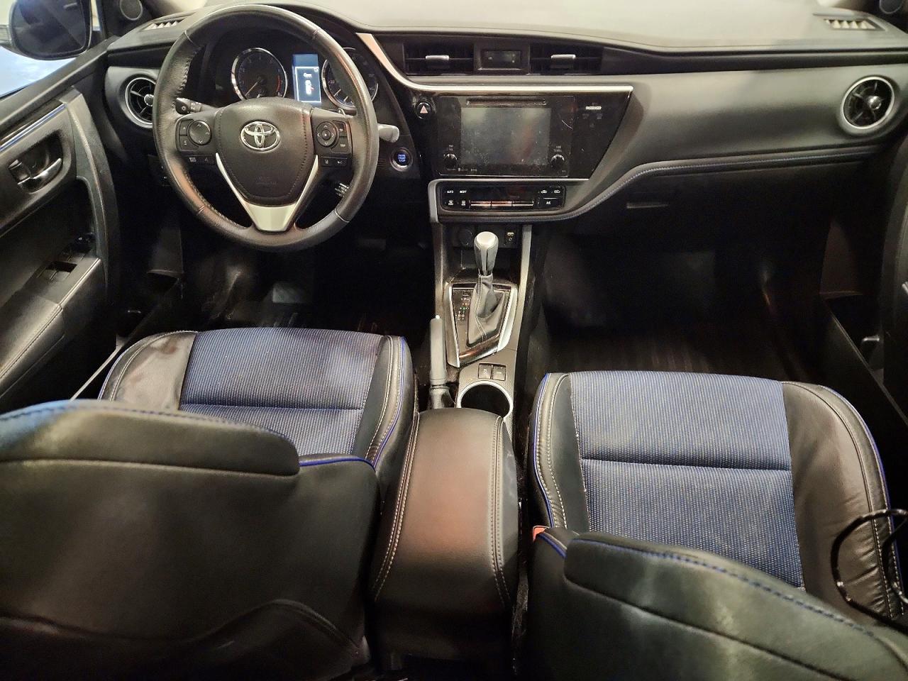 2017 TOYOTA COROLLA SE photo 15