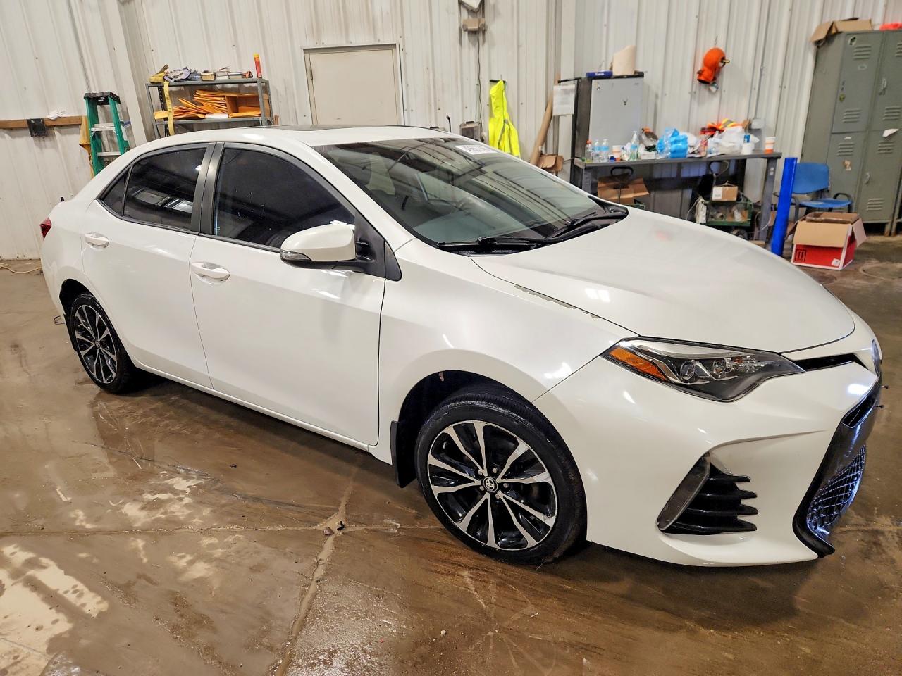2017 TOYOTA COROLLA SE photo 7