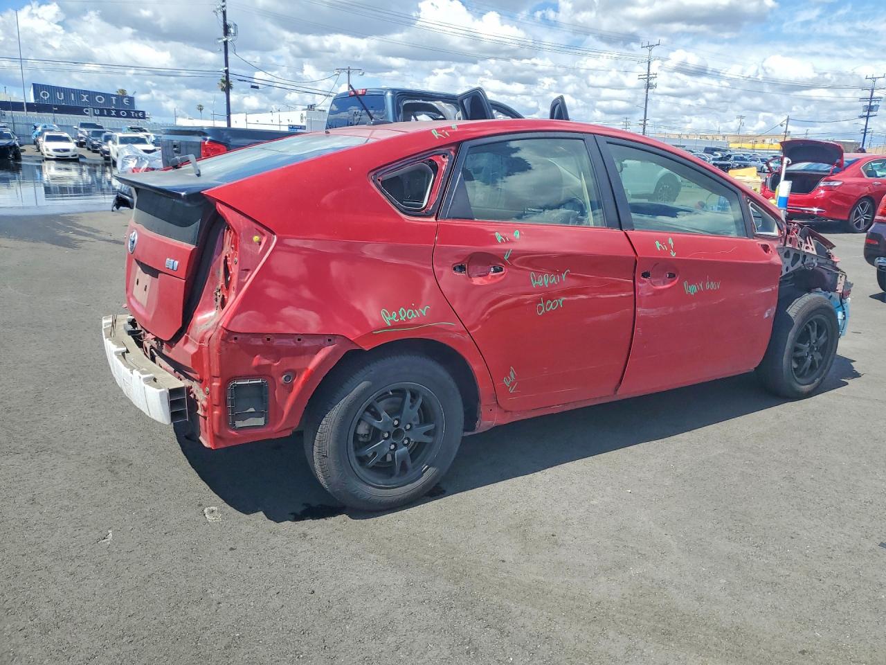 2013 TOYOTA PRIUS THREE photo 7