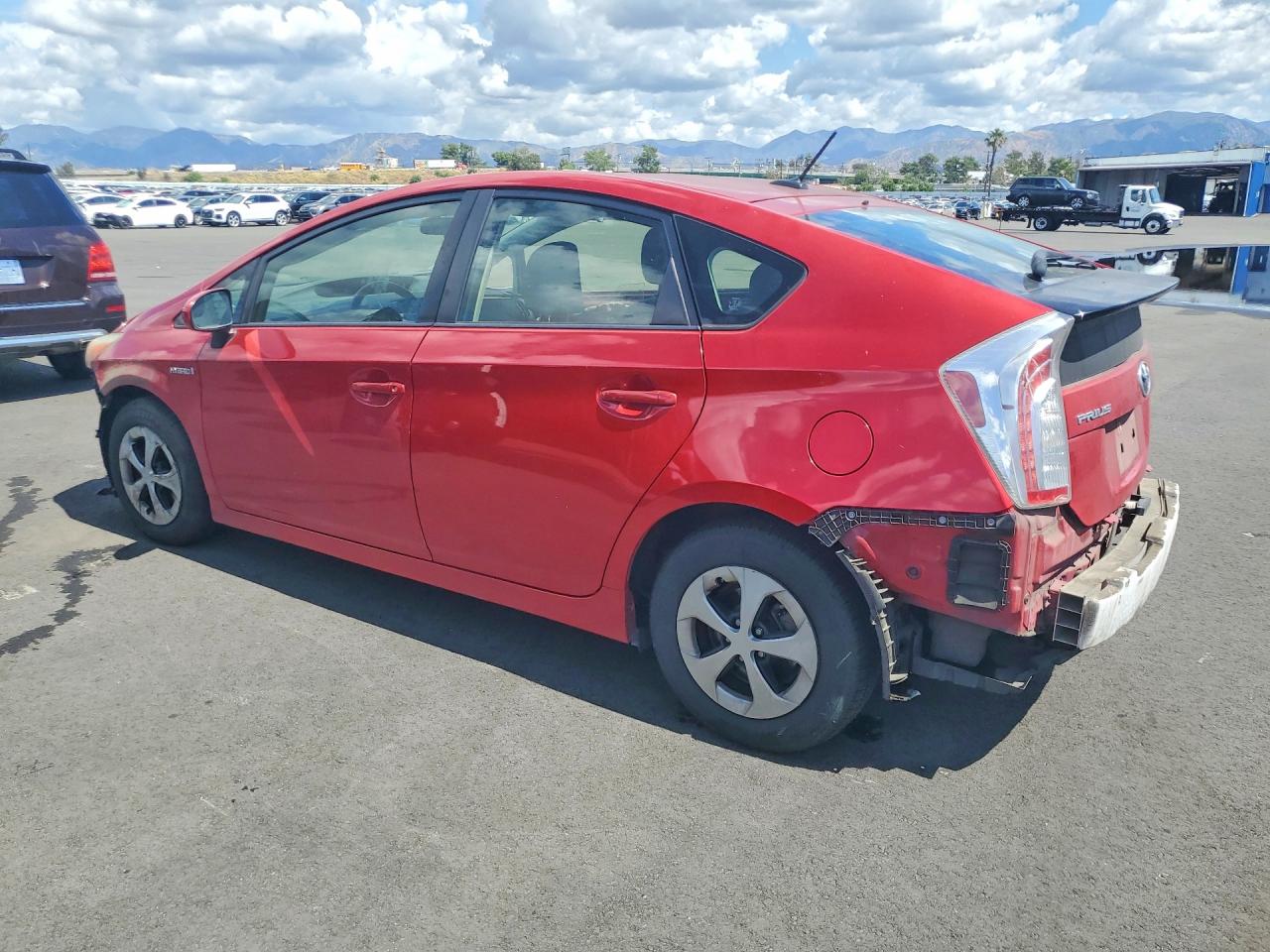 2013 TOYOTA PRIUS THREE photo 4