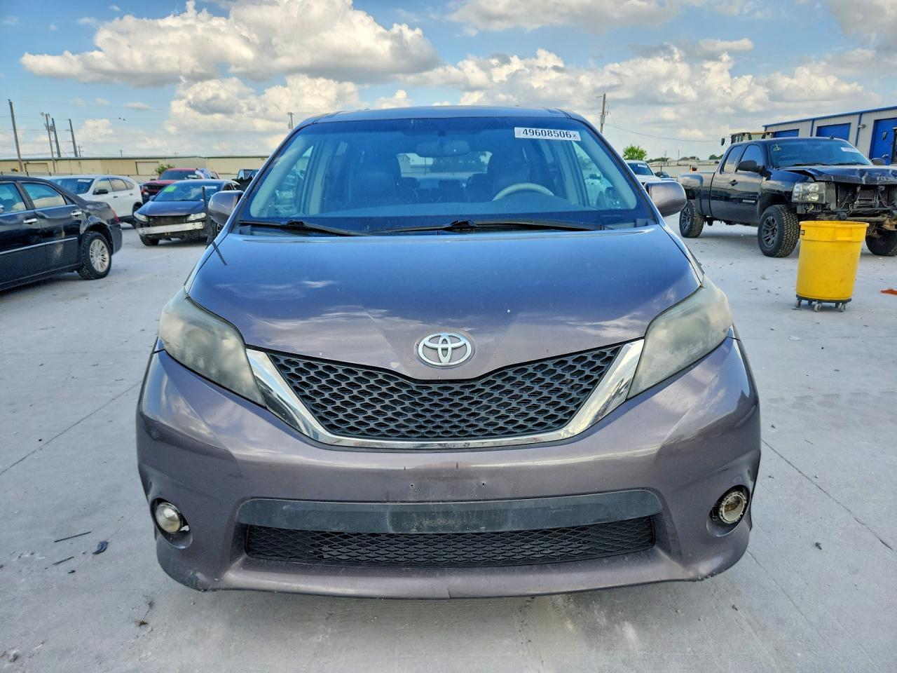 2013 TOYOTA SIENNA SPORT photo 13