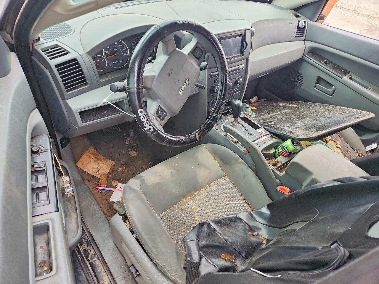 2007 JEEP GRAND CHEROKEE LAREDO photo 8