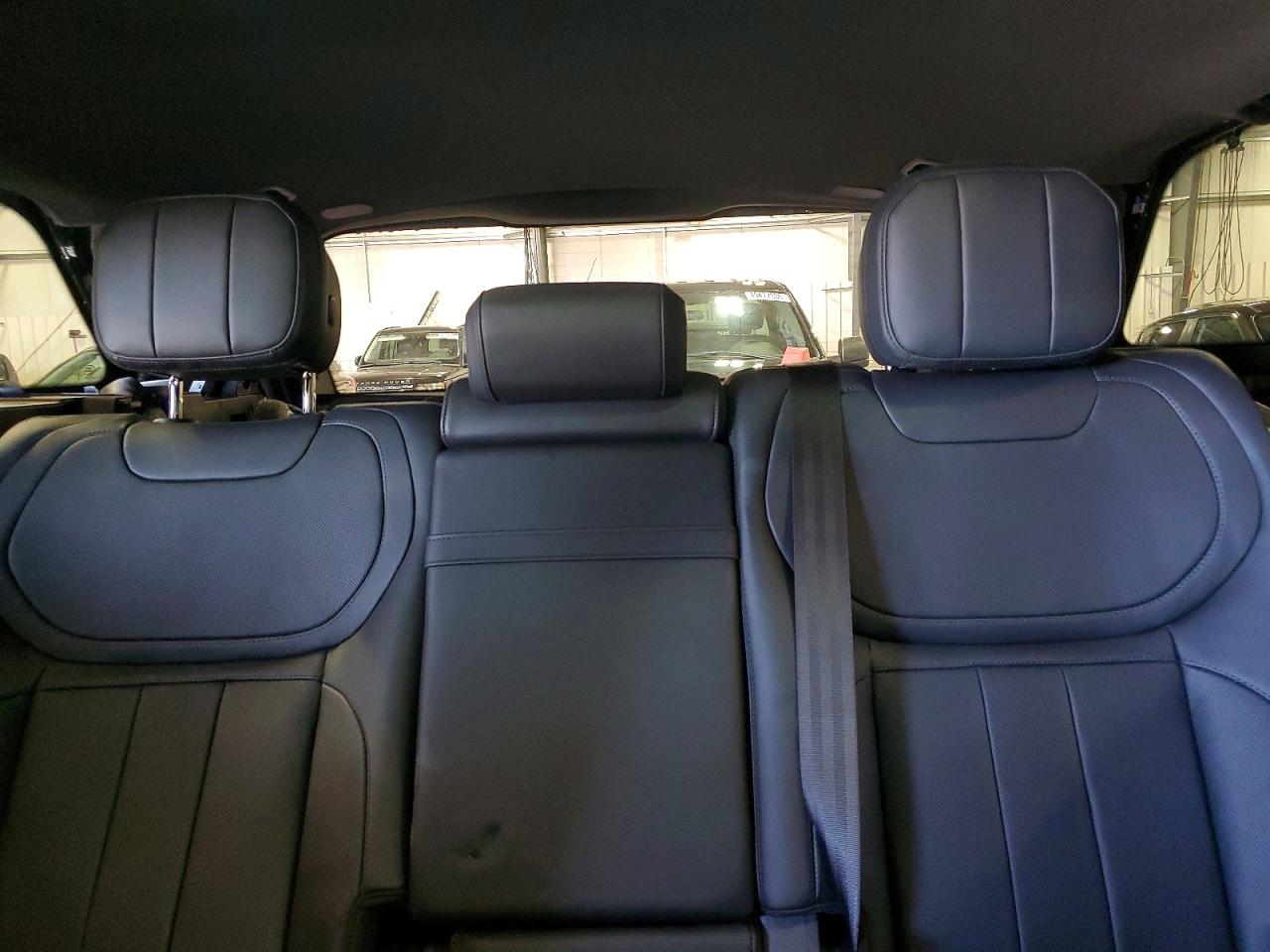 2025 LAND ROVER RANGE ROVER SPORT SE photo 28