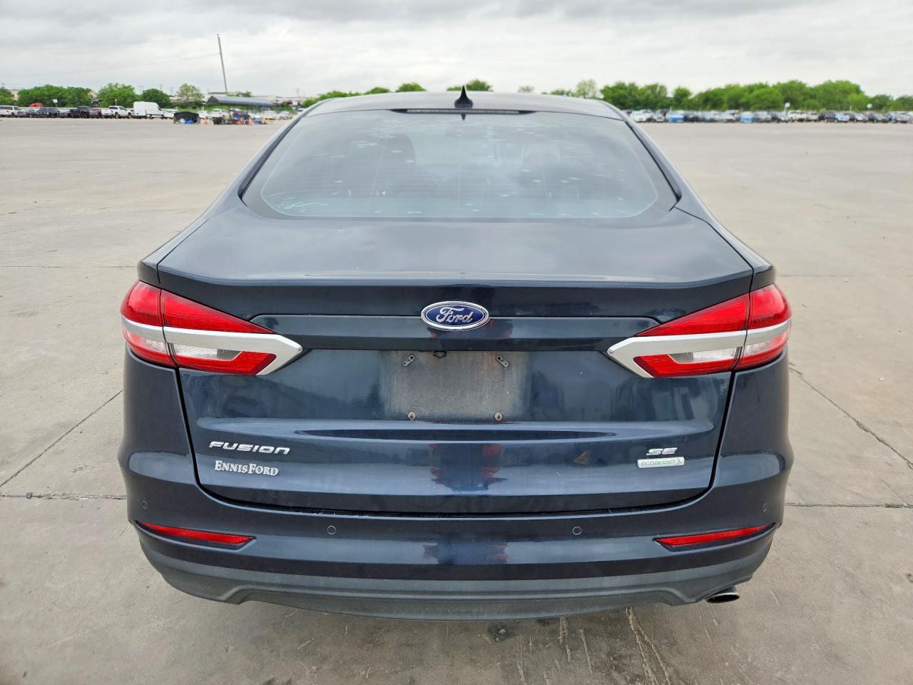 2020 FORD FUSION SE photo 16