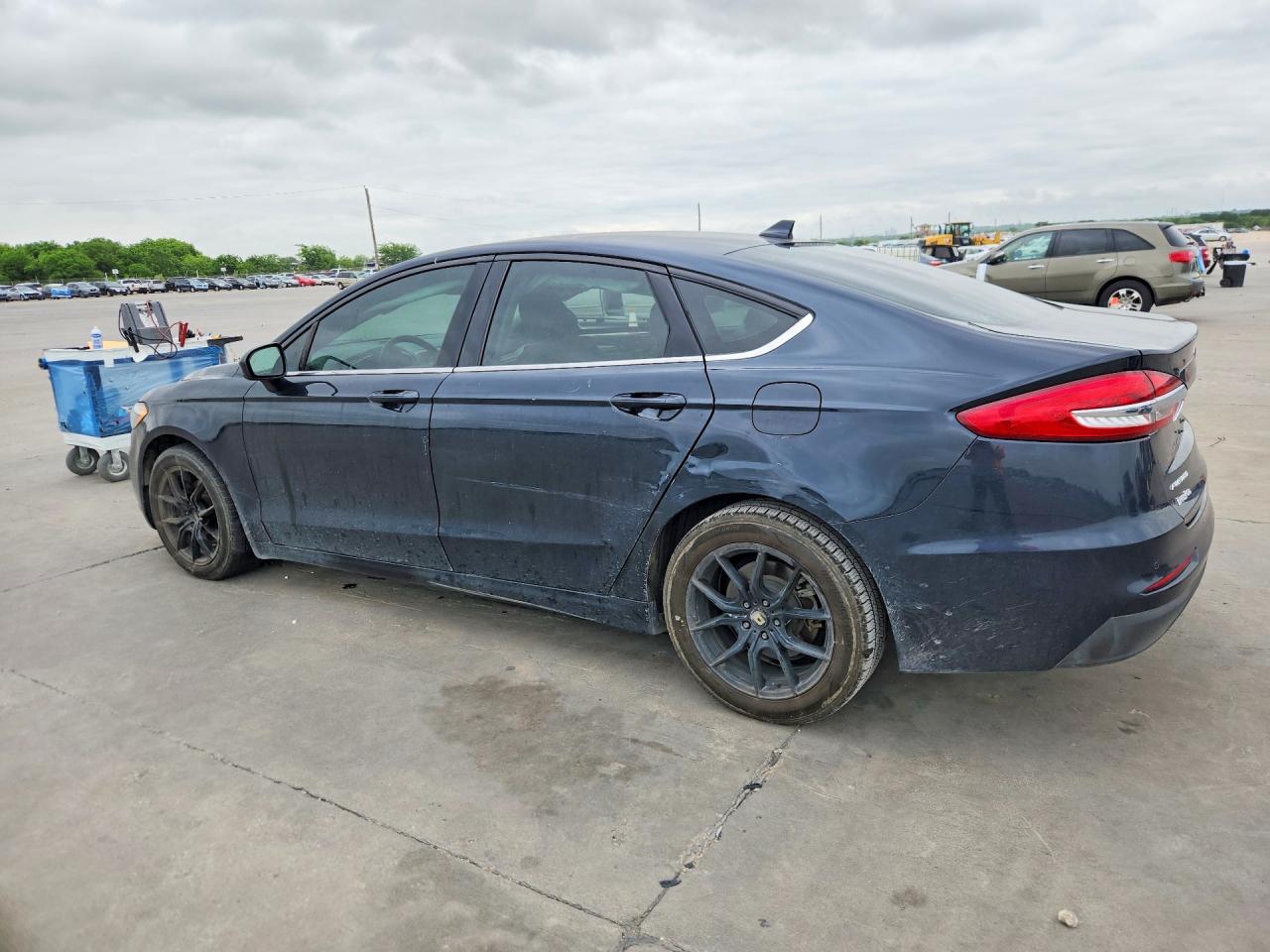 2020 FORD FUSION SE photo 4
