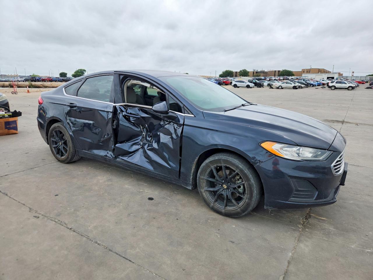 2020 FORD FUSION SE photo 10