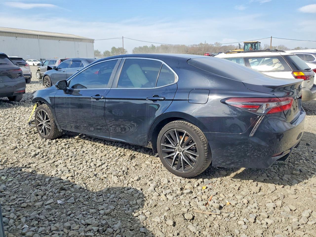2022 TOYOTA CAMRY SE photo 4