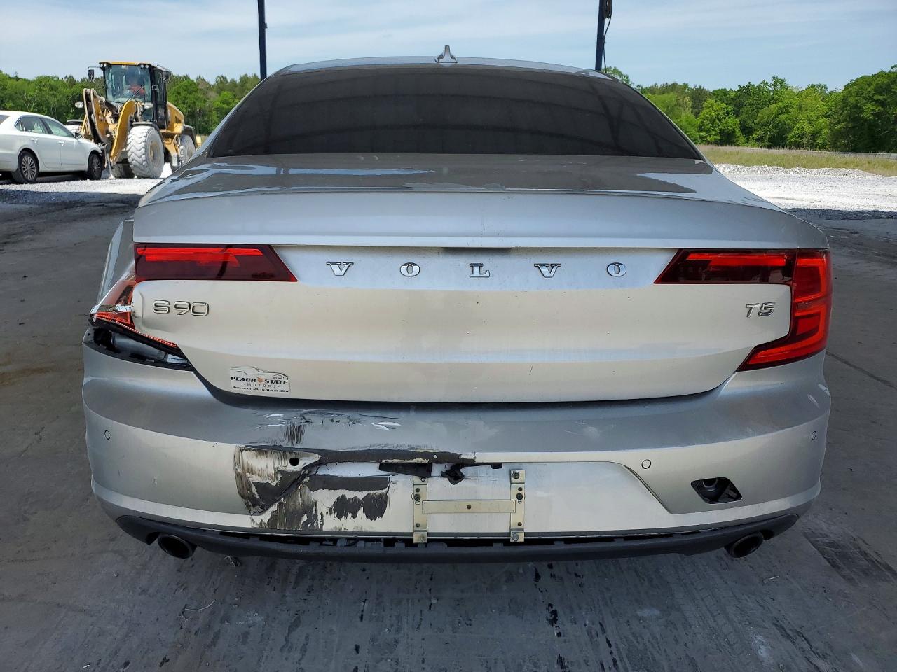 2018 VOLVO S90 T5 MOMENTUM photo 11