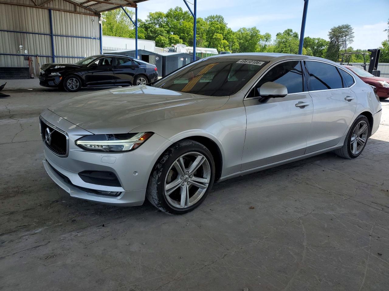 2018 VOLVO S90