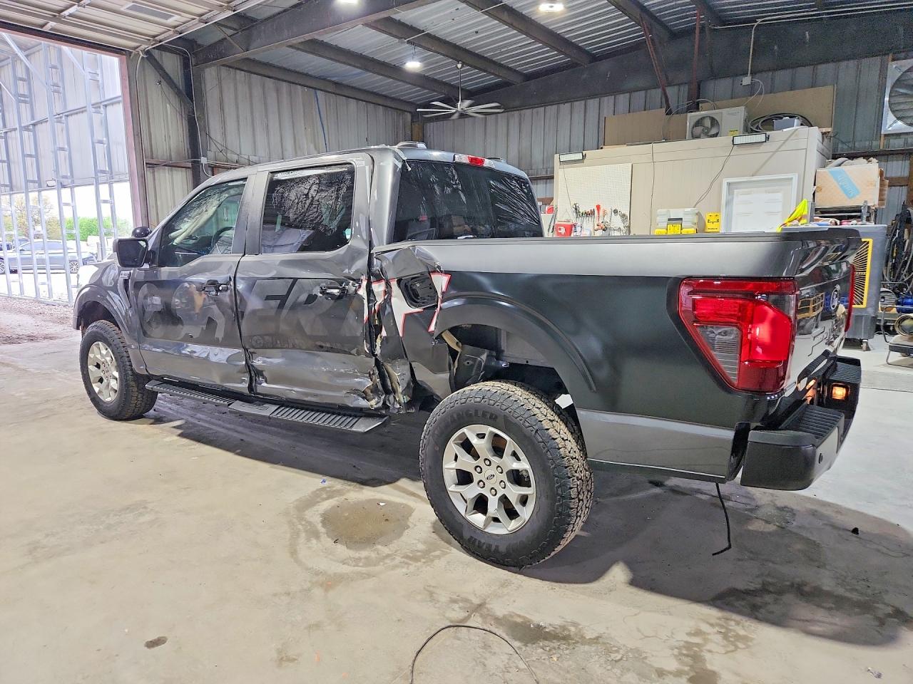 2025 FORD F150 POLICE RESPONDER photo 2