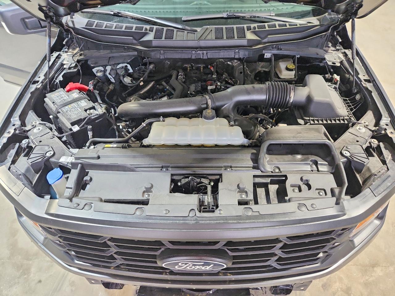 2025 FORD F150 POLICE RESPONDER photo 11