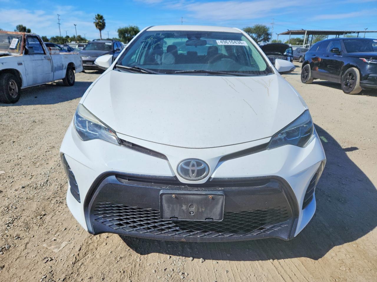 2017 TOYOTA COROLLA SE photo 5