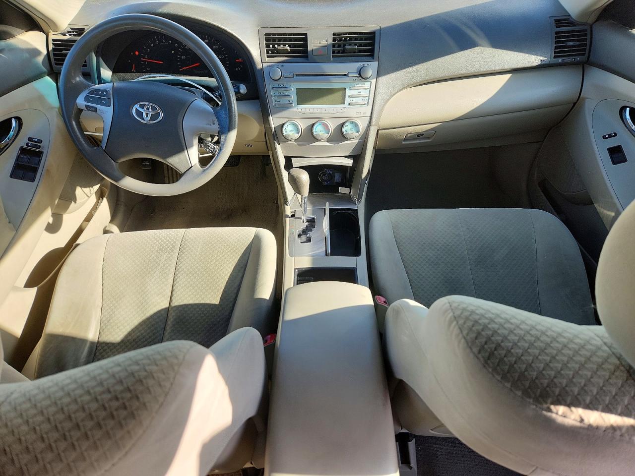 2009 TOYOTA CAMRY LE photo 15
