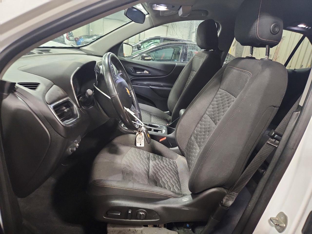 2018 CHEVROLET EQUINOX LT photo 13