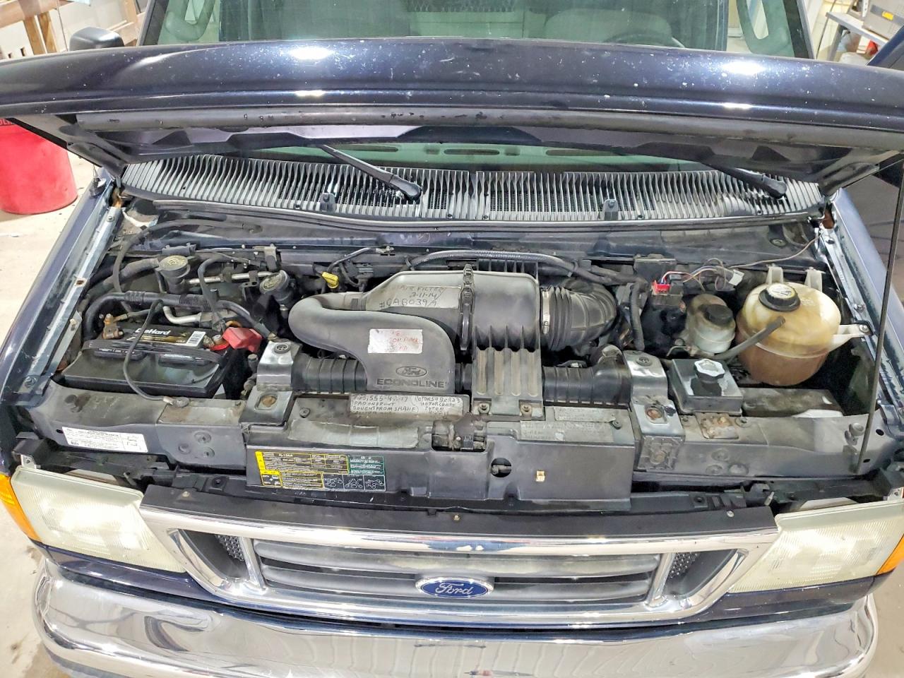 2005 FORD ECONOLINE E250 VAN photo 12