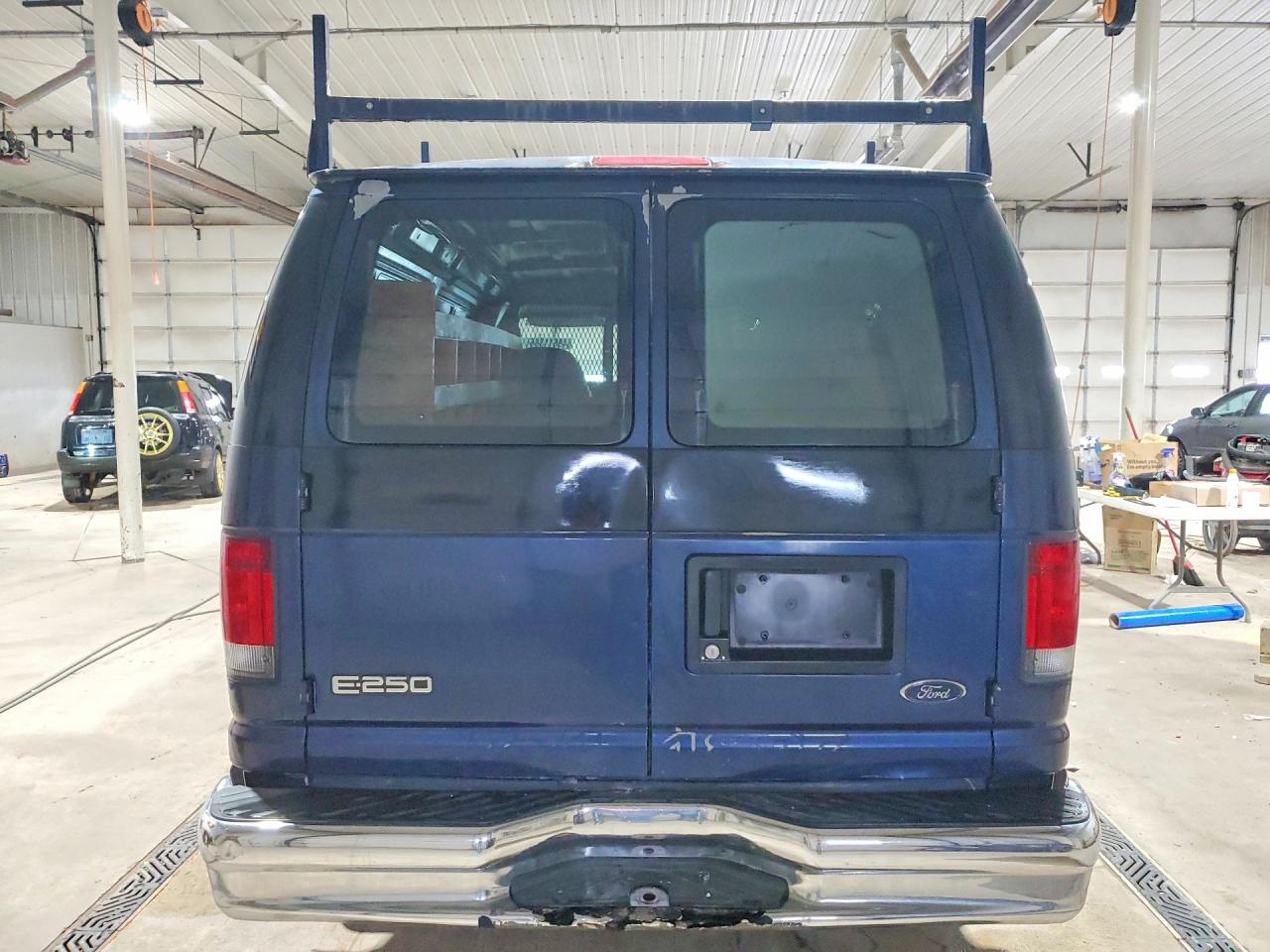 2005 FORD ECONOLINE E250 VAN photo 6