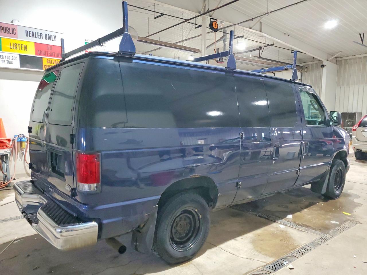 2005 FORD ECONOLINE E250 VAN photo 3