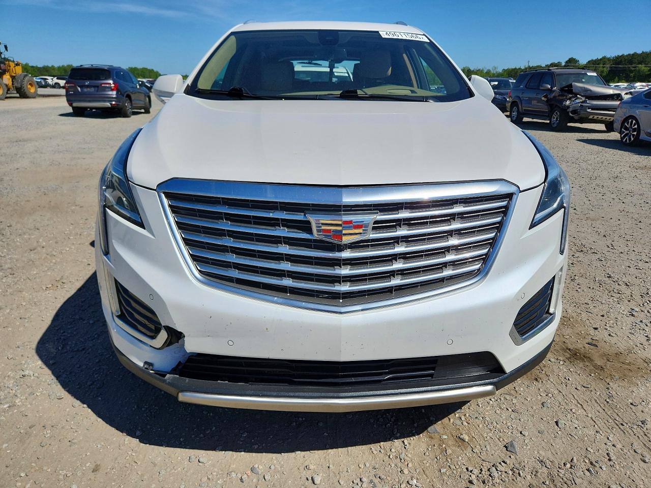 2017 CADILLAC XT5 PLATINUM photo 9