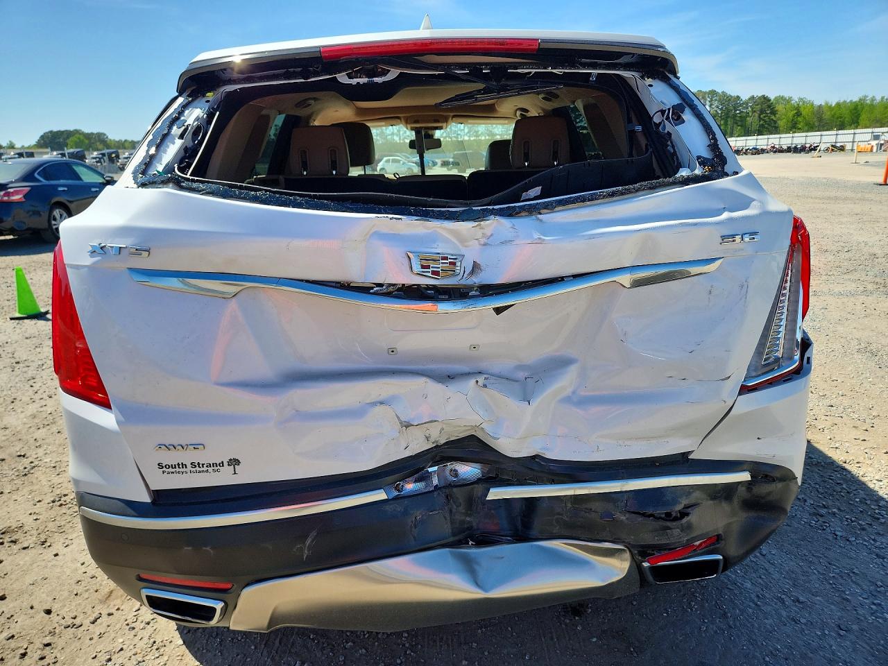 2017 CADILLAC XT5 PLATINUM photo 11