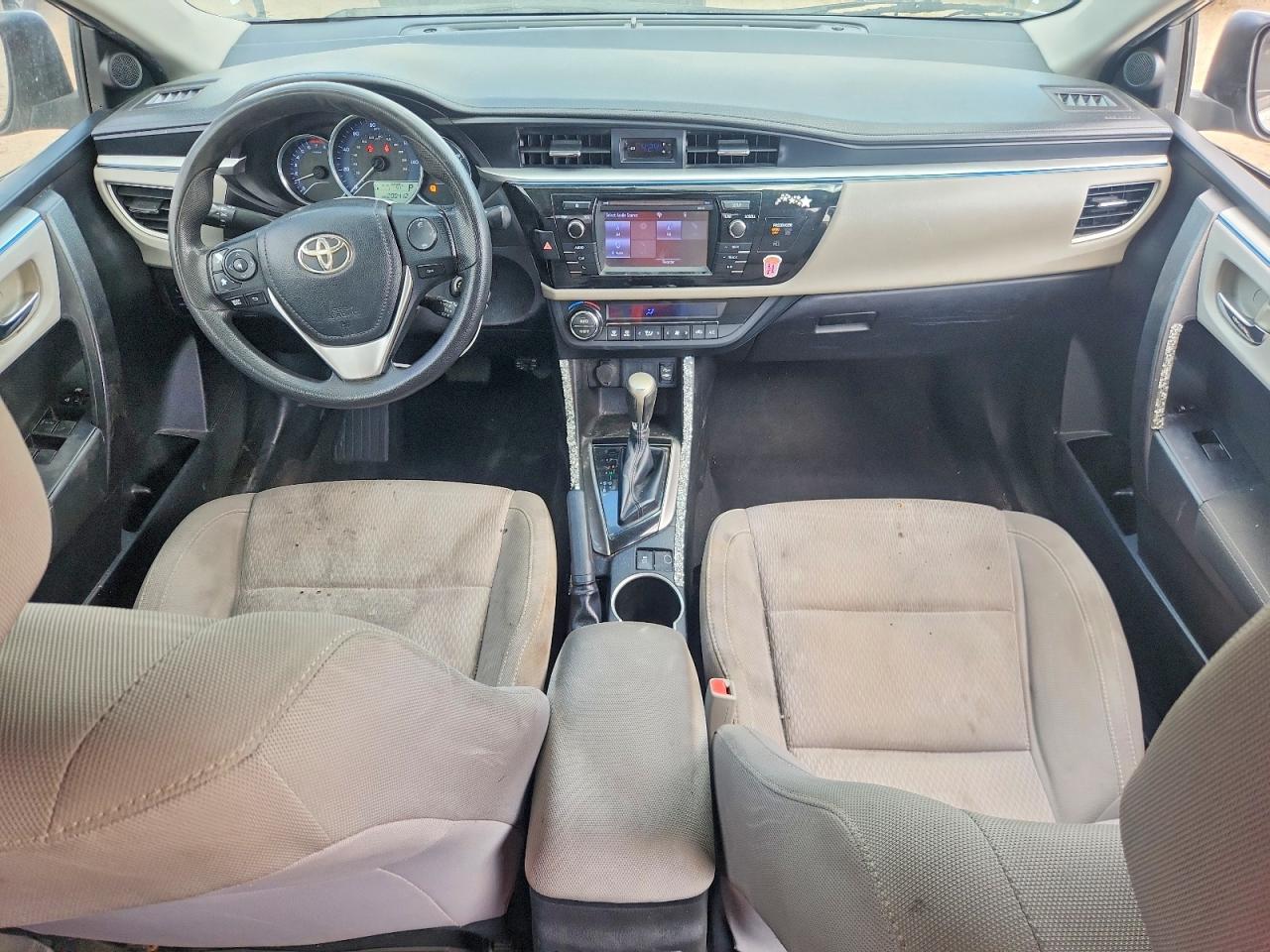 2015 TOYOTA COROLLA LE photo 15