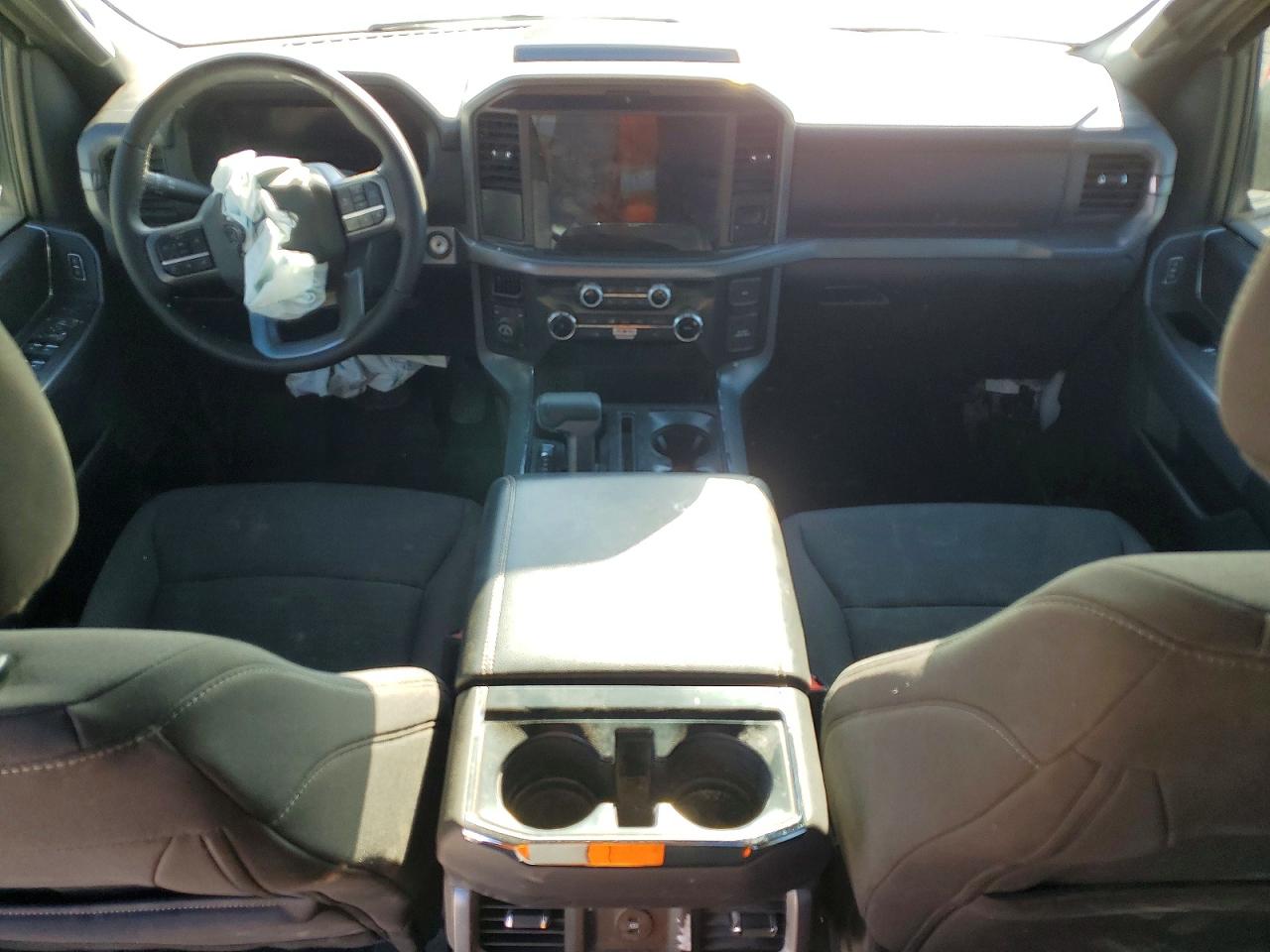 2025 FORD F150 XLT photo 15