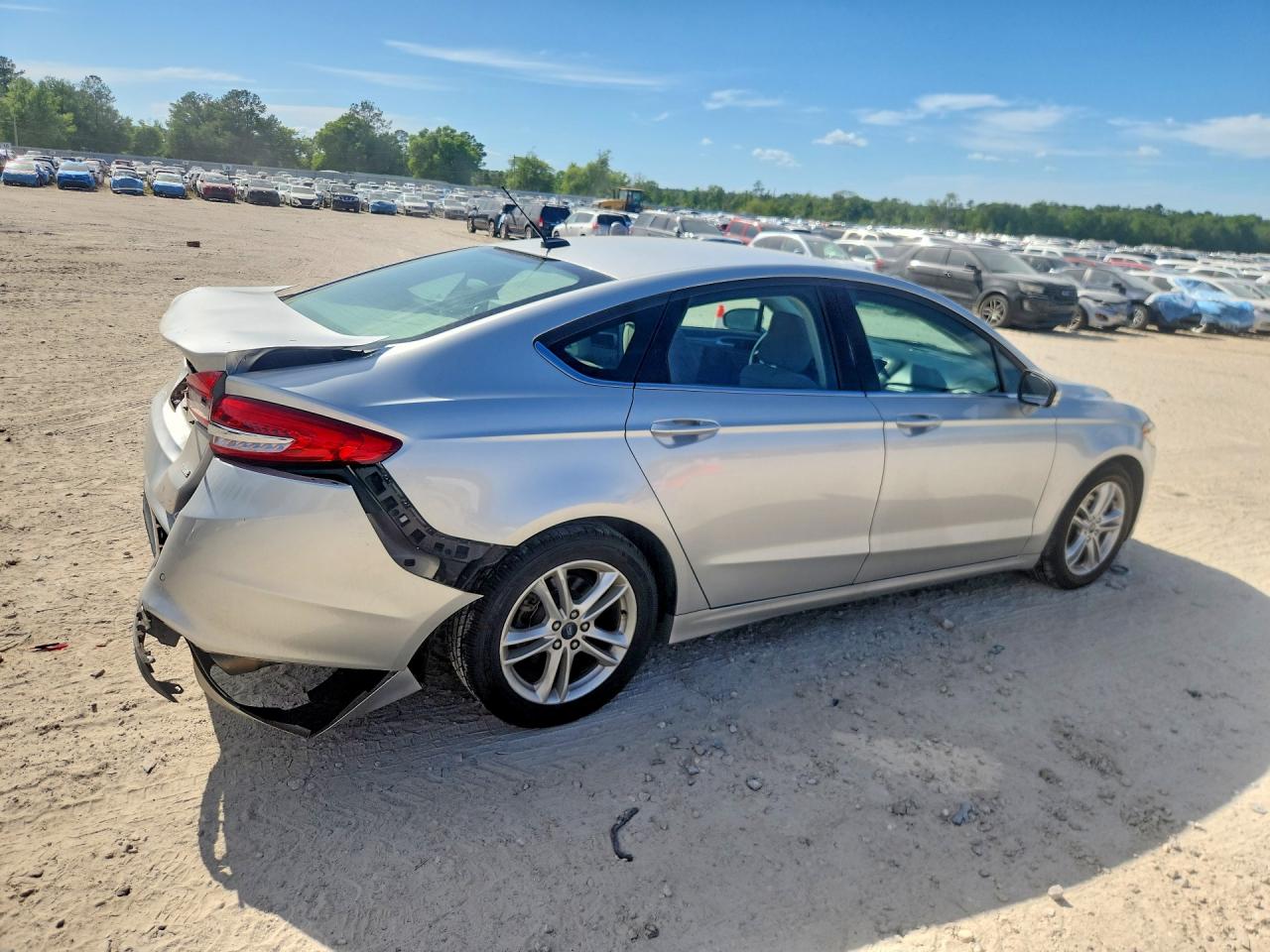 2018 FORD FUSION SE photo 3