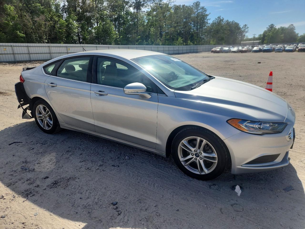 2018 FORD FUSION SE photo 4