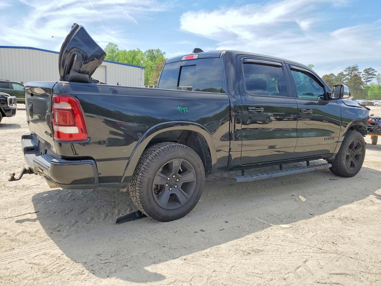 2019 RAM 1500 LARAMIE photo 7