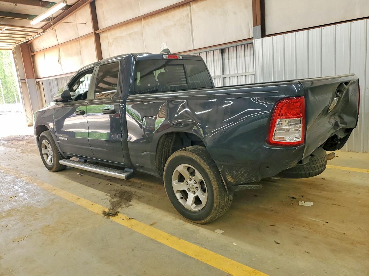 2019 RAM 1500 TRADESMAN photo 3