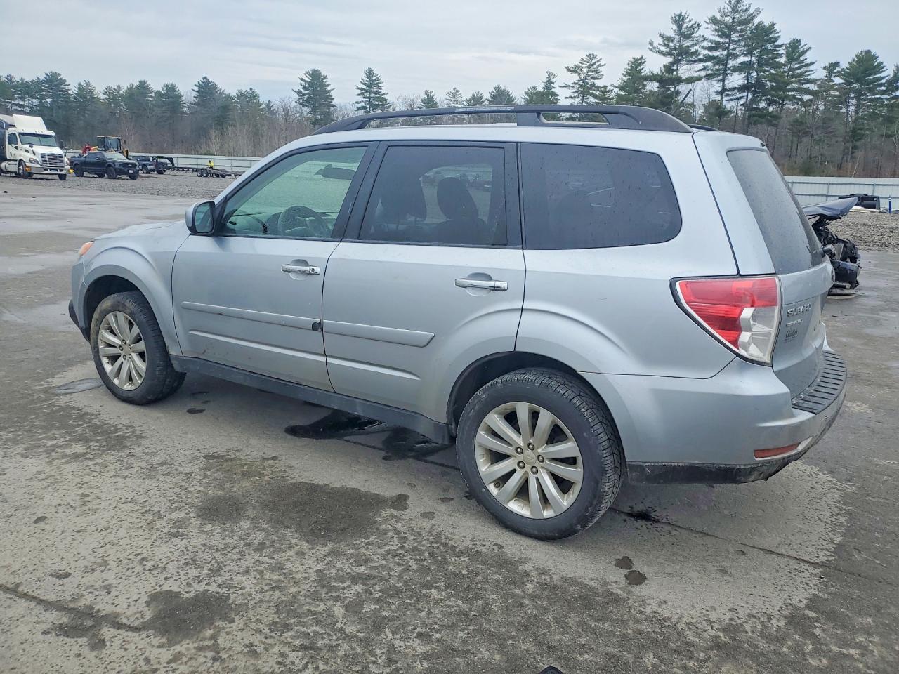 2013 SUBARU FORESTER 2.5X PREMIUM photo 4