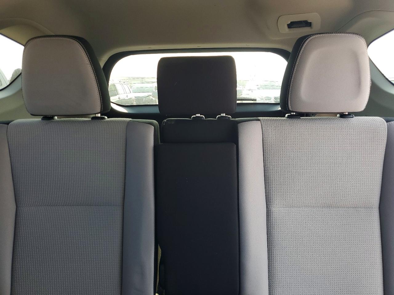 2017 TOYOTA RAV4 XLE photo 19