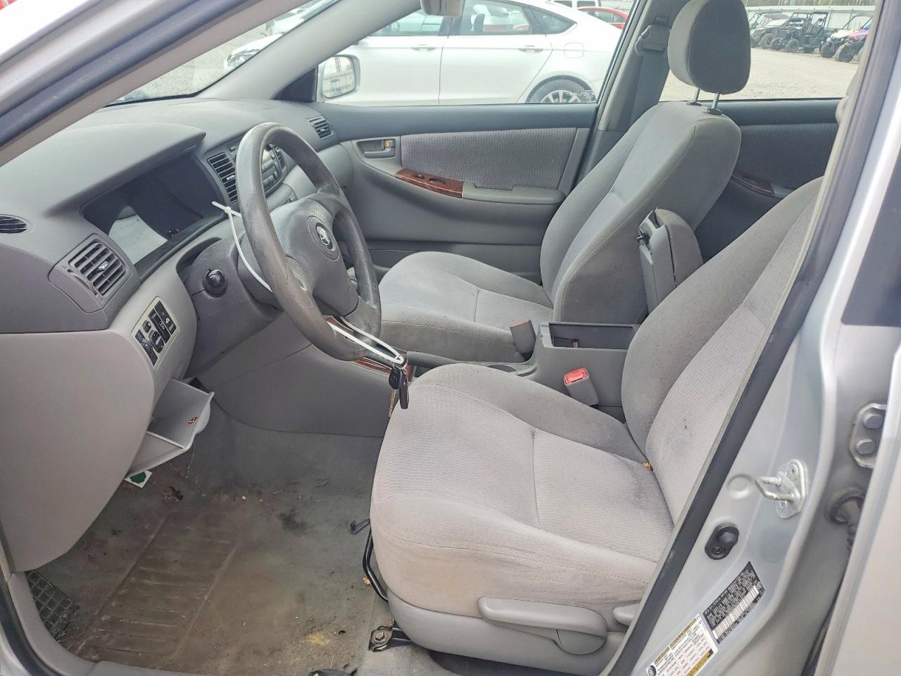 2006 TOYOTA COROLLA LE photo 13