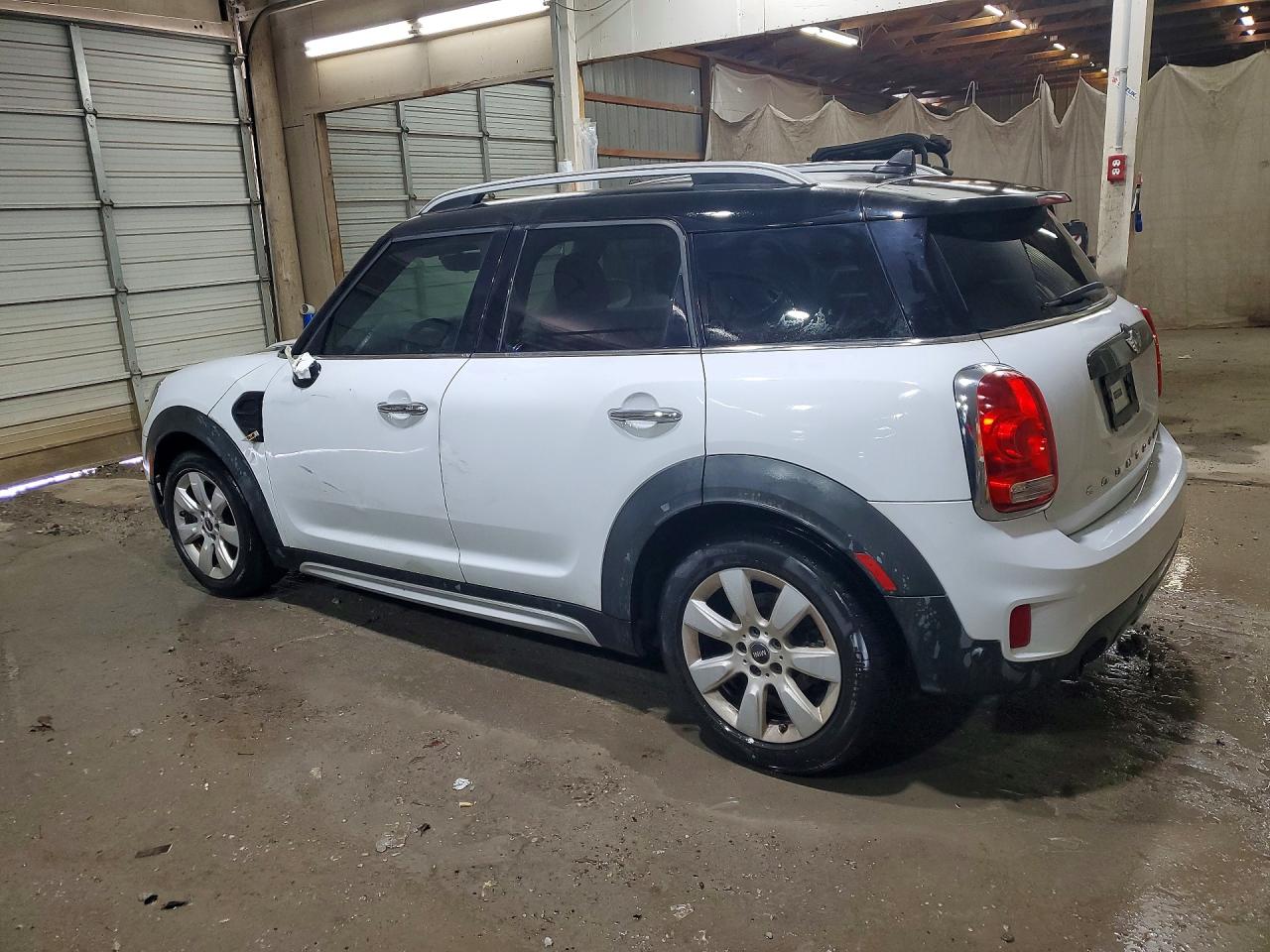 2017 MINI COOPER COUNTRYMAN photo 3
