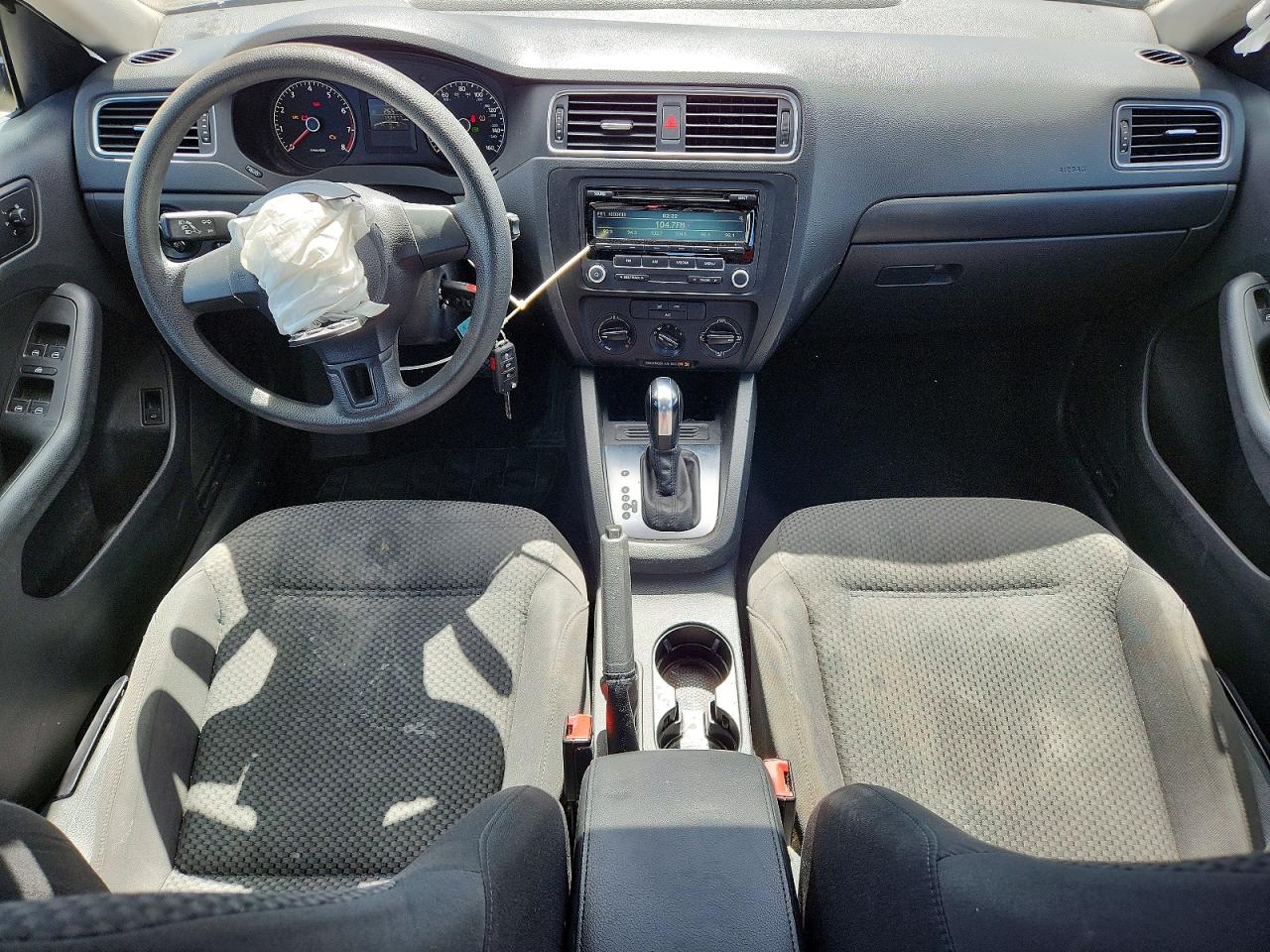 2014 VOLKSWAGEN JETTA BASE photo 8