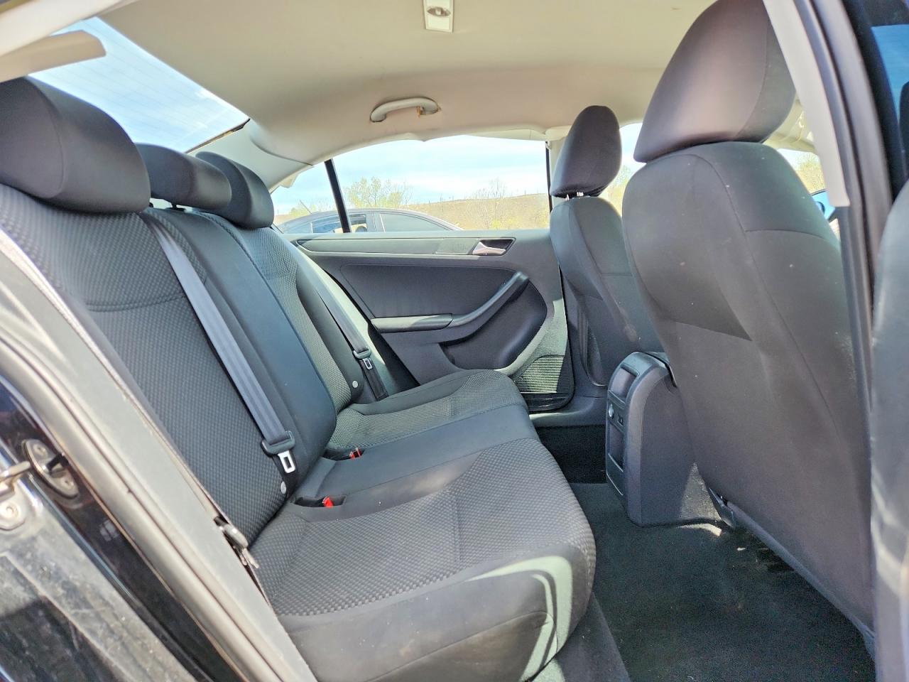 2014 VOLKSWAGEN JETTA BASE photo 10