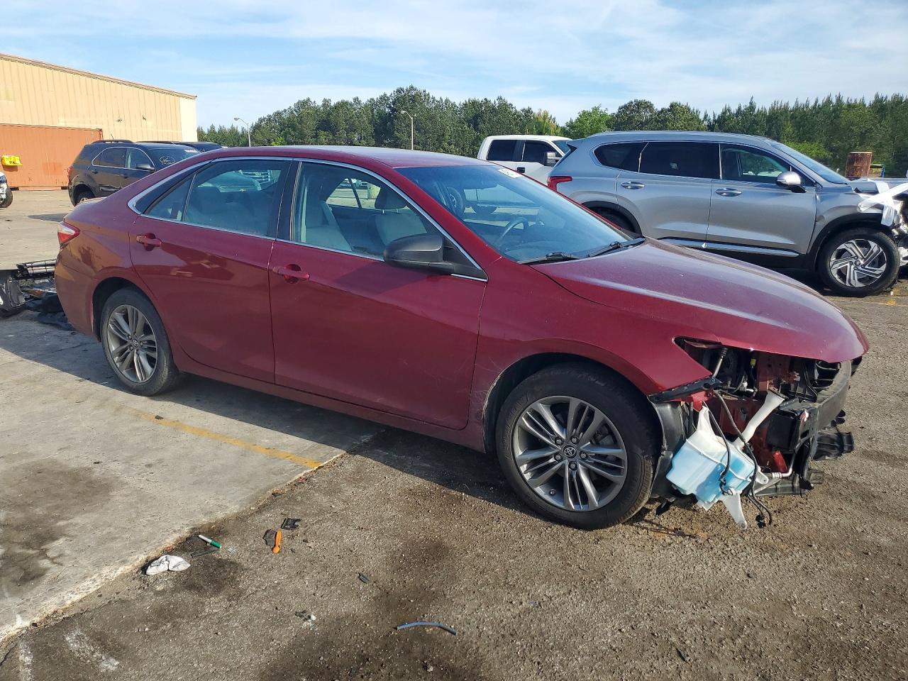 2017 TOYOTA CAMRY SE photo 10