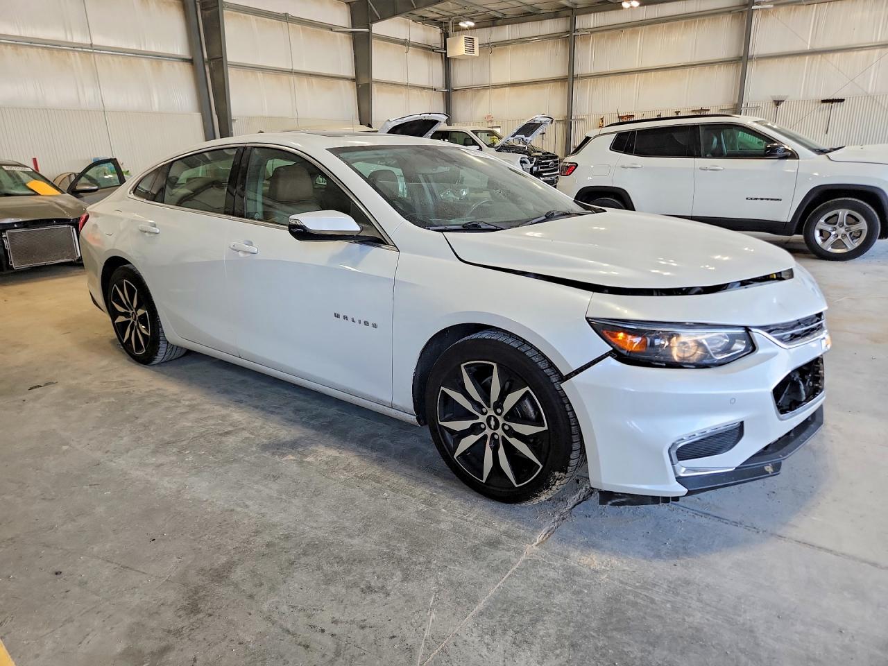 2017 CHEVROLET MALIBU LT photo 10
