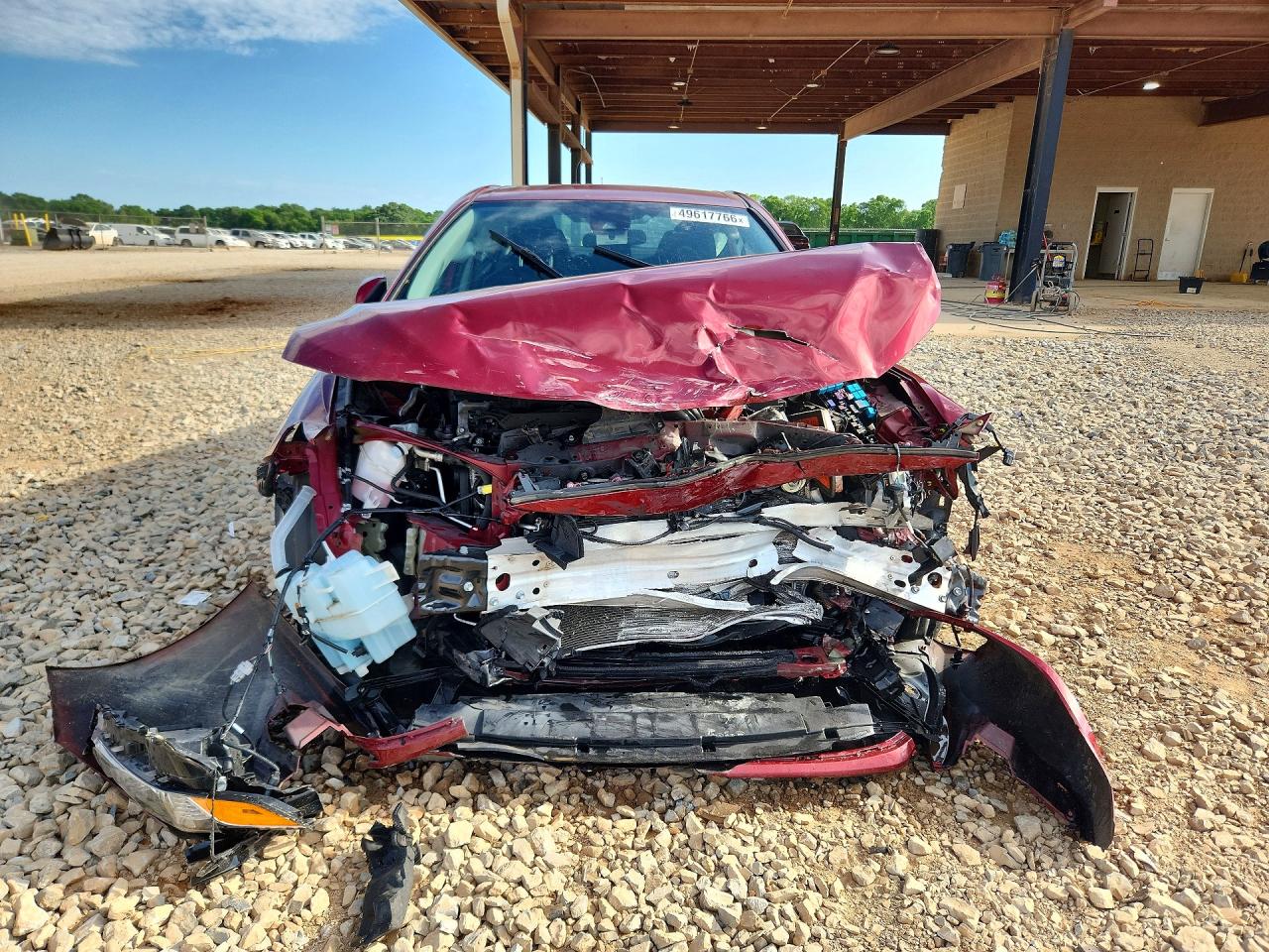 2019 TOYOTA CAMRY LE photo 13