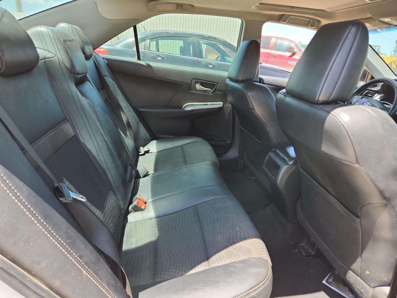 2013 TOYOTA CAMRY SE photo 28