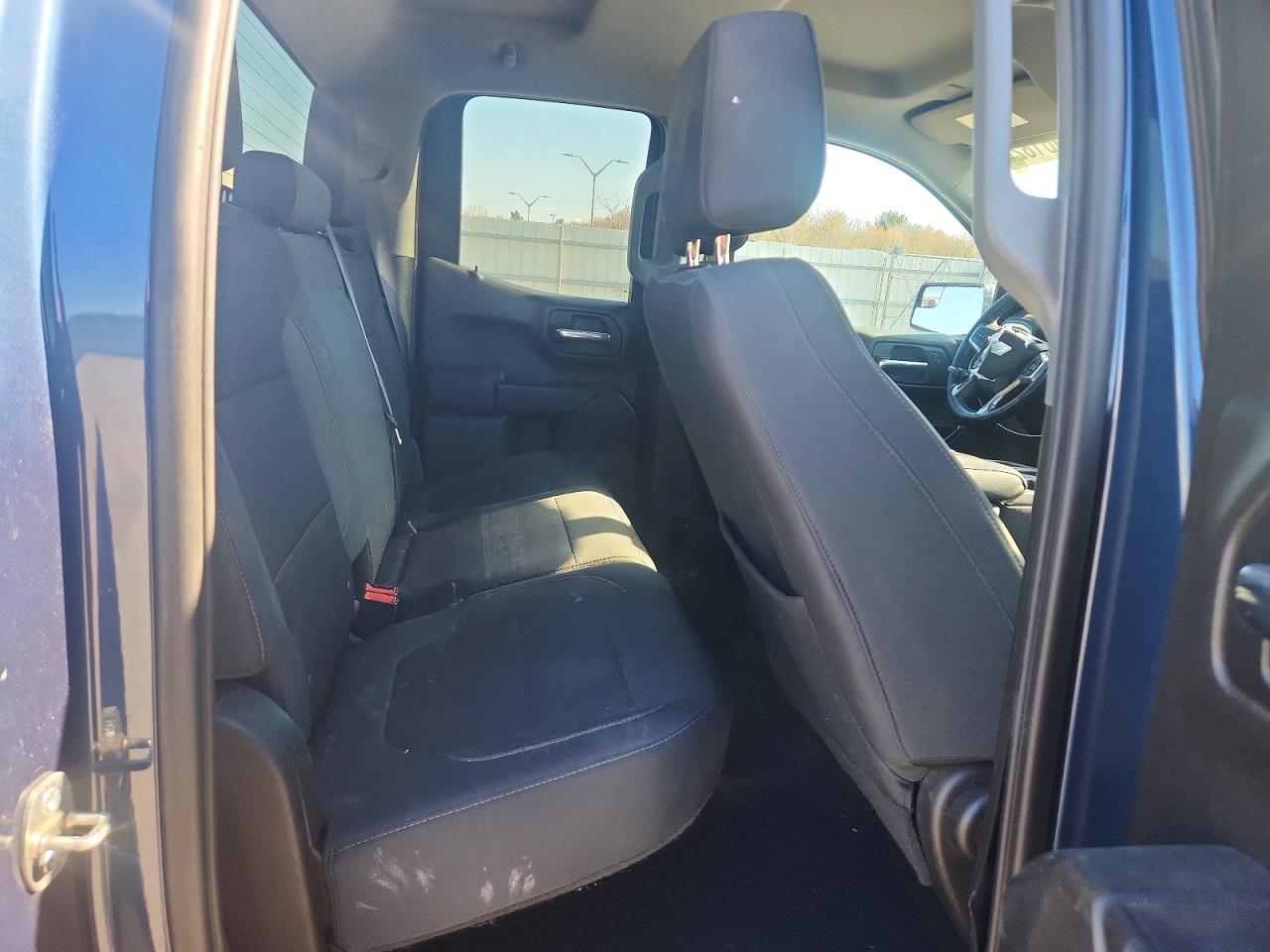 2019 CHEVROLET SILVERADO K1500 LT photo 28