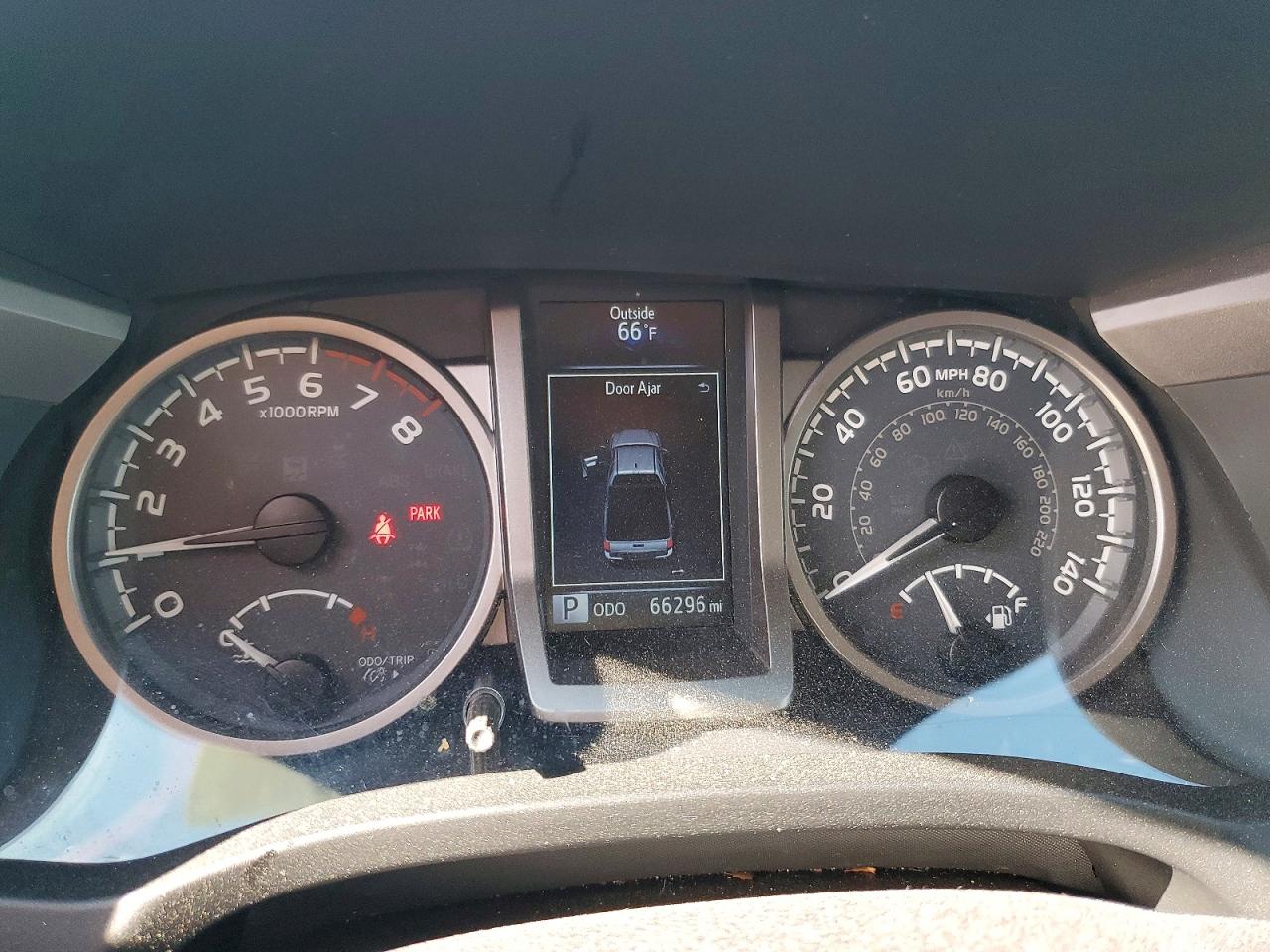 2017 TOYOTA TACOMA SR5 V6 photo 9