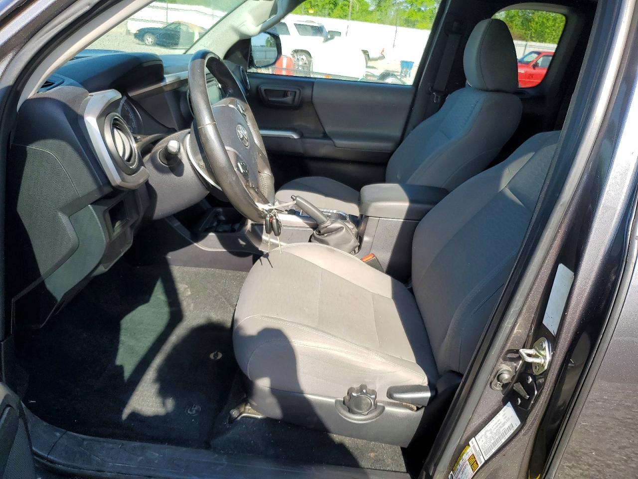2017 TOYOTA TACOMA SR5 V6 photo 7