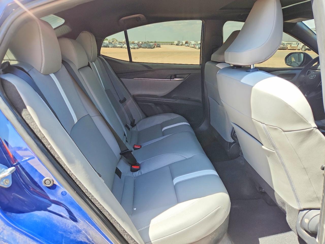 2025 TOYOTA CAMRY SE photo 19