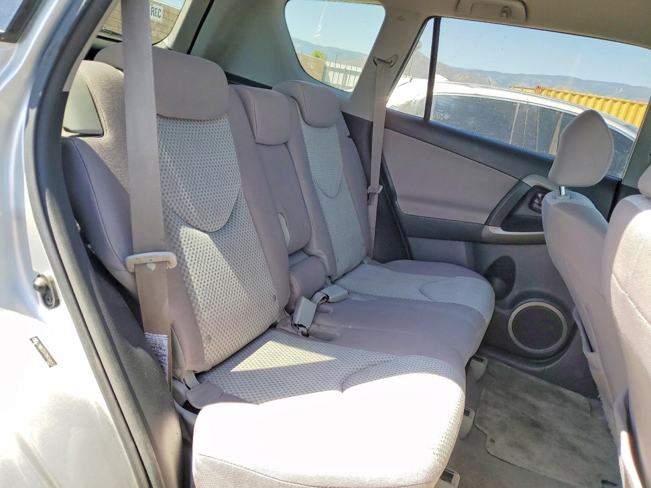 2008 TOYOTA RAV4 BASE photo 21