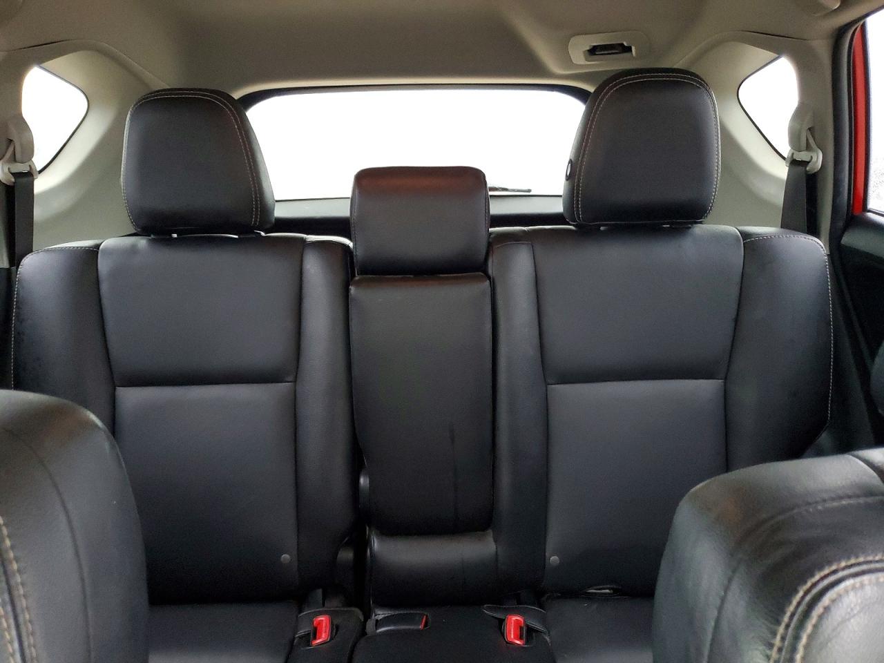 2014 TOYOTA RAV4 XLE photo 10