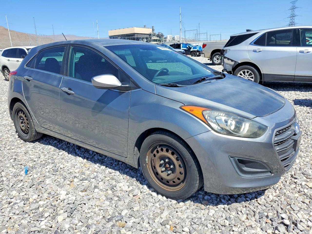 2017 HYUNDAI ELANTRA GT BASE photo 10