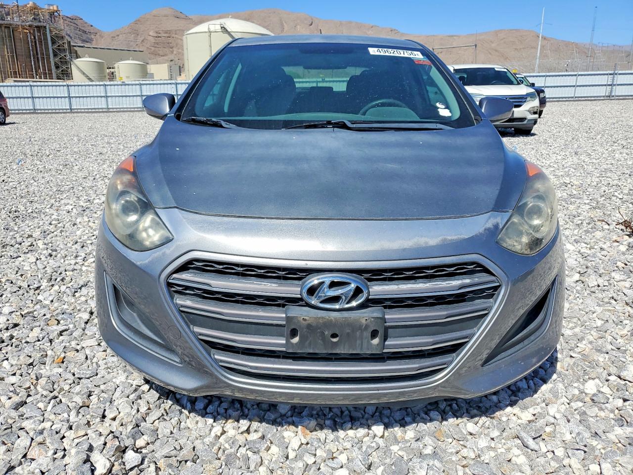 2017 HYUNDAI ELANTRA GT BASE photo 13