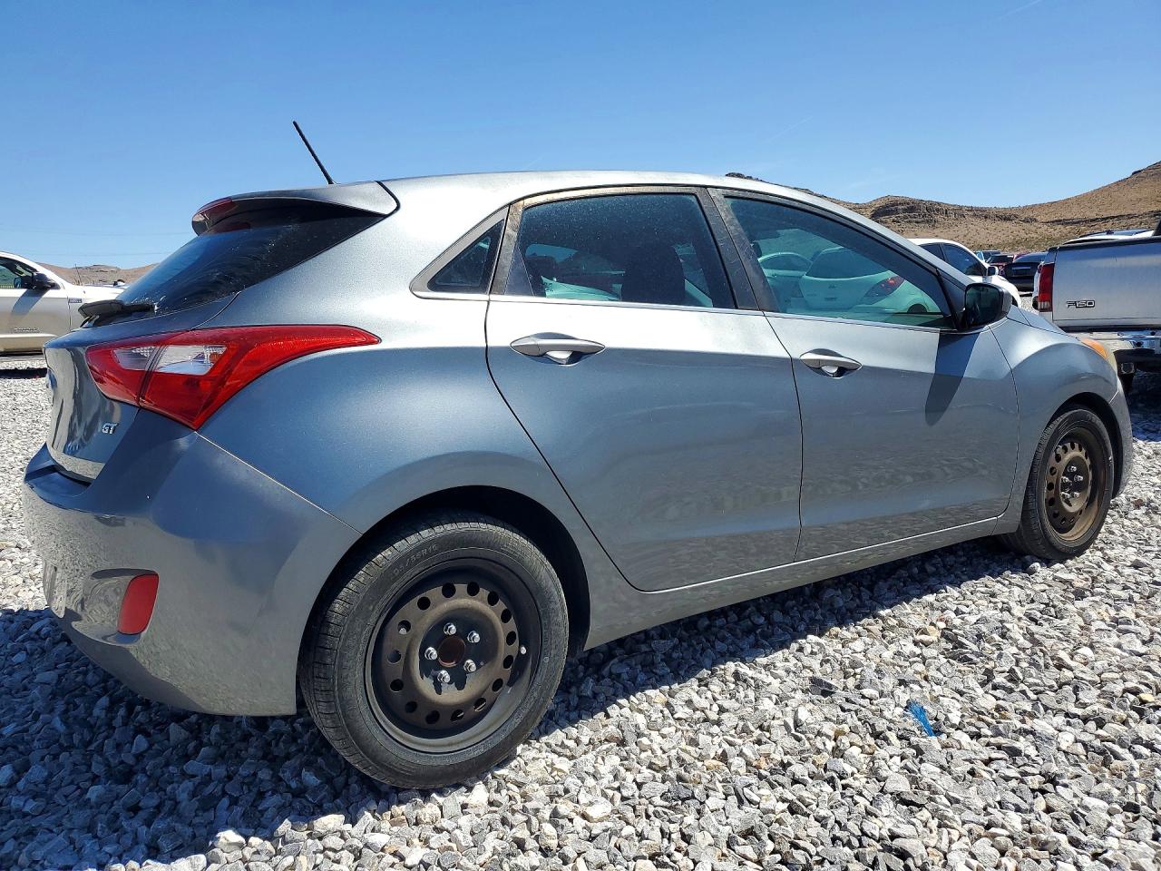 2017 HYUNDAI ELANTRA GT BASE photo 7